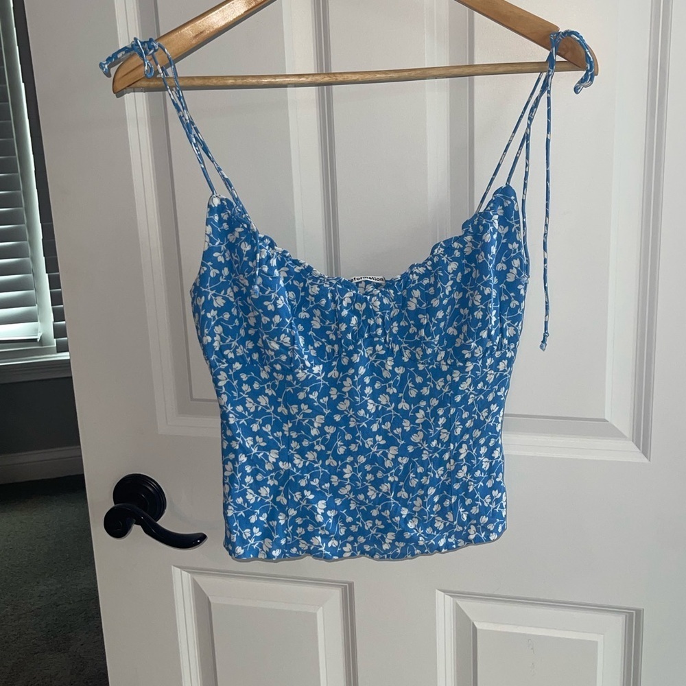 Reformation Blue Floral Tie-Strap top size 6 - Picture 4 of 10